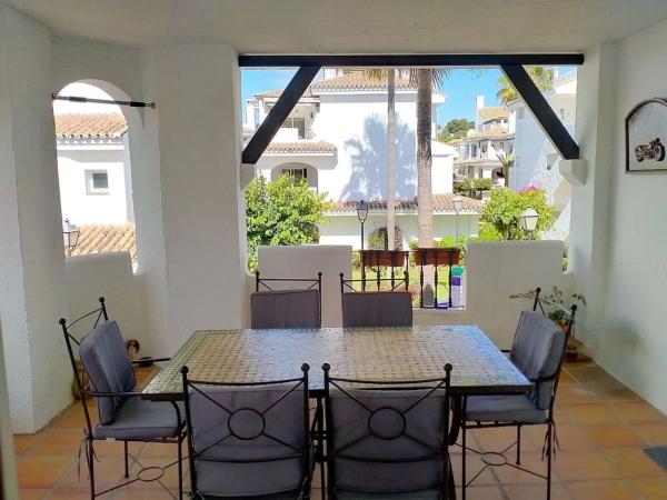 Venta de piso en Calle Almogía s/n, Marbella
 photo 4