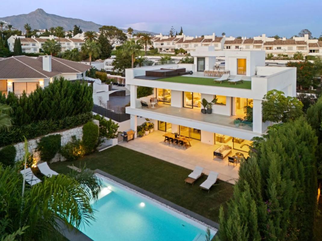 Venta de chalet independiente en Camino el Angel, Marbella
photo 1