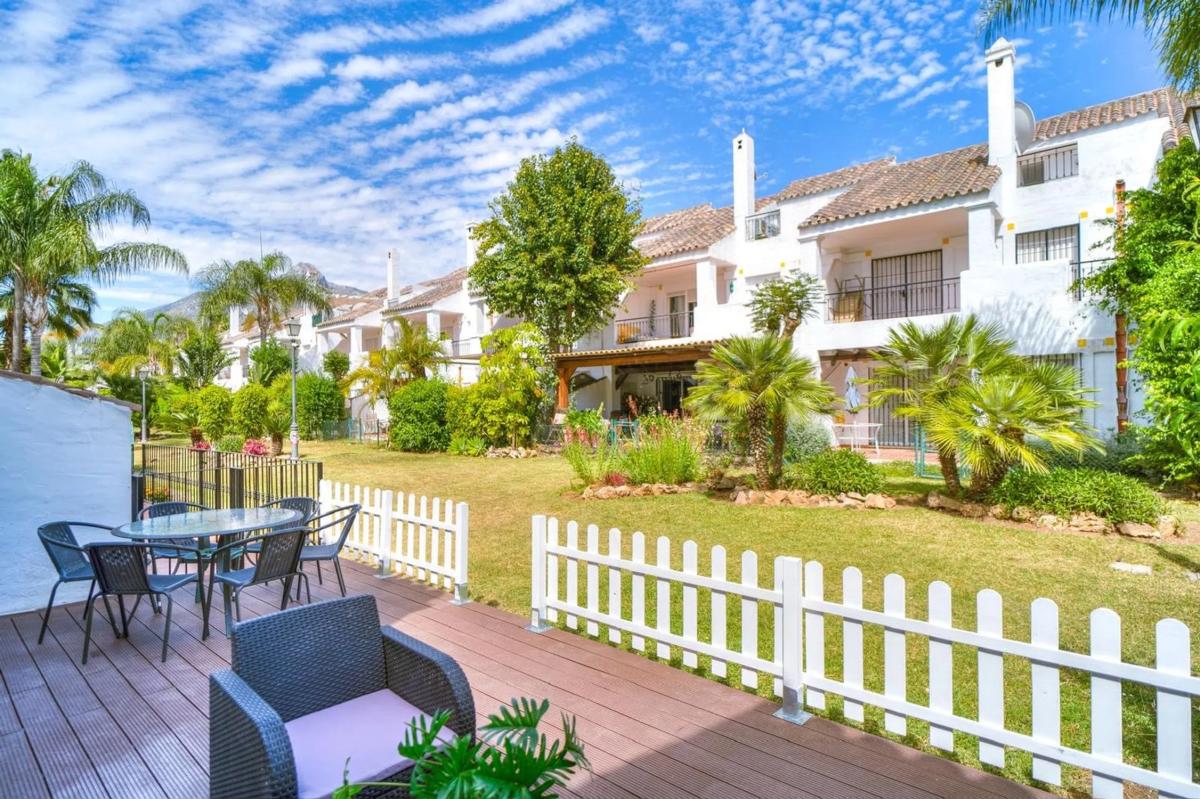 Sale of apartment in Manzana-3, 20 -34, Marbella
 photo 2