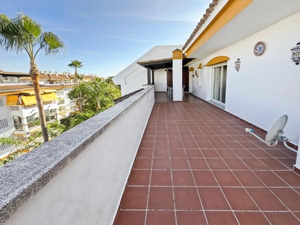 Ático en venta en CM DEL ANGEL-NVA ANDALUCIA, Marbella thumbnail 2