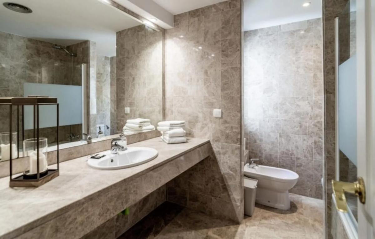 Продажа квартиры на Calle Arriate, Марбелла
photo 4