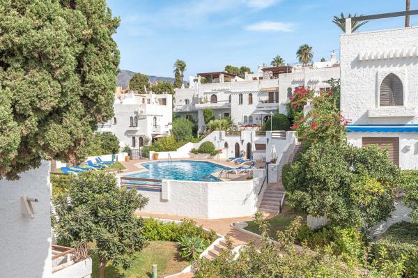 Terraced house for sale at Calle Pablo Picasso, 1 , Marbella photo 1