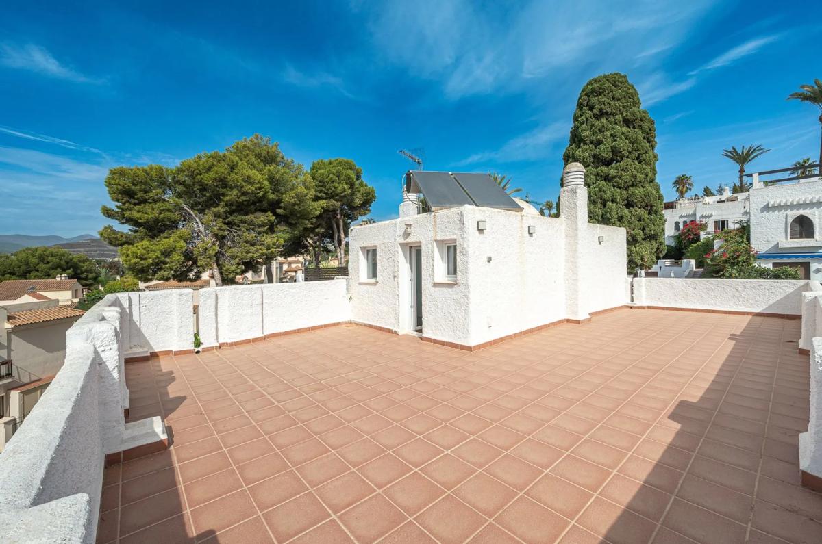 Sprzedaż szeregowego domku w  Calle Pablo Picasso, 1 , Marbella photo 2