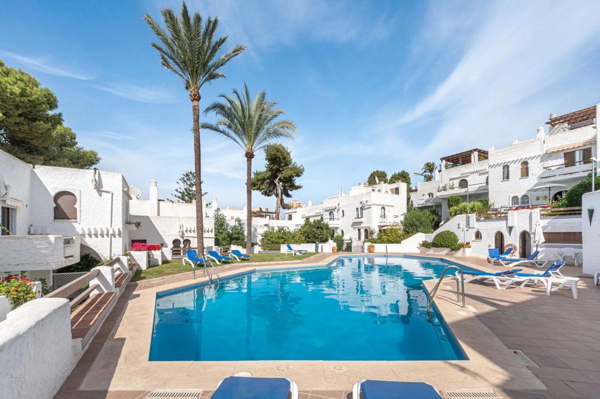 Sprzedaż szeregowego domku w  Calle Pablo Picasso, 1 , Marbella photo 4