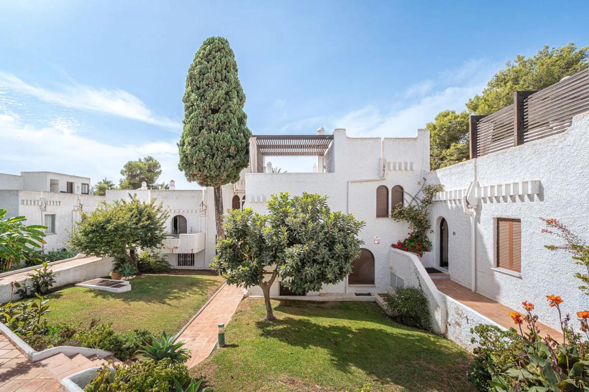 Sprzedaż szeregowego domku w  Calle Pablo Picasso, 1 , Marbella photo 5