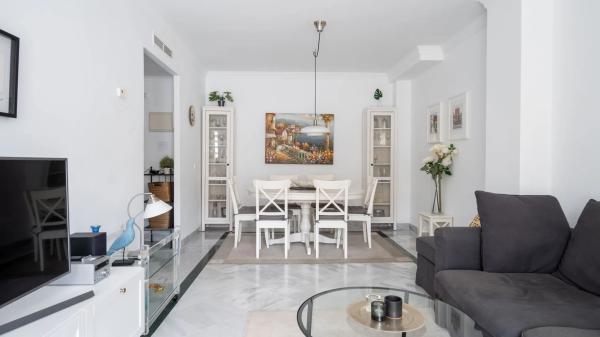 Ático en venta en Conjunto, 12, Marbella thumbnail 1