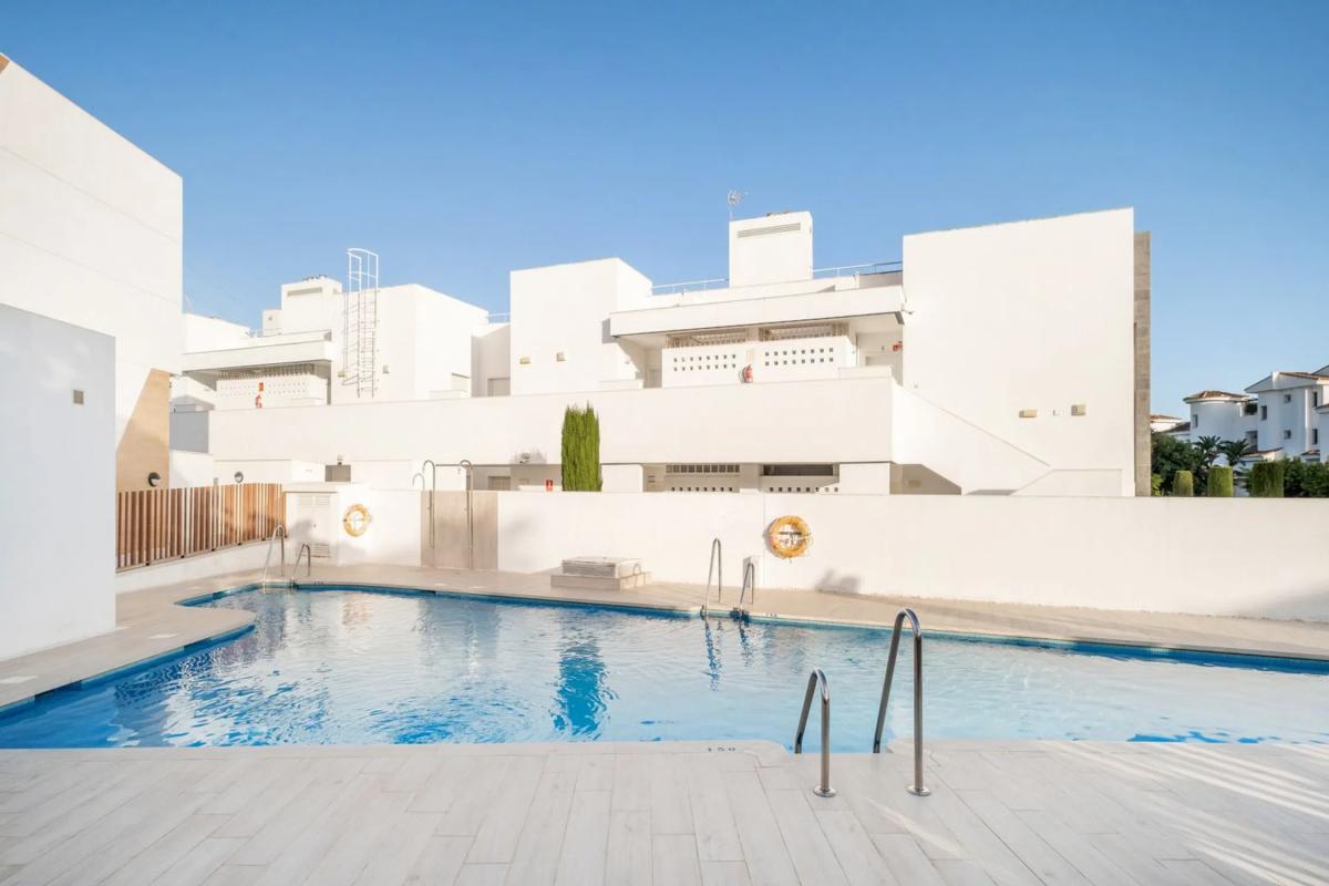 Venta de chalet adosado en Urbanizacion N Andalucia e , Marbella photo 1