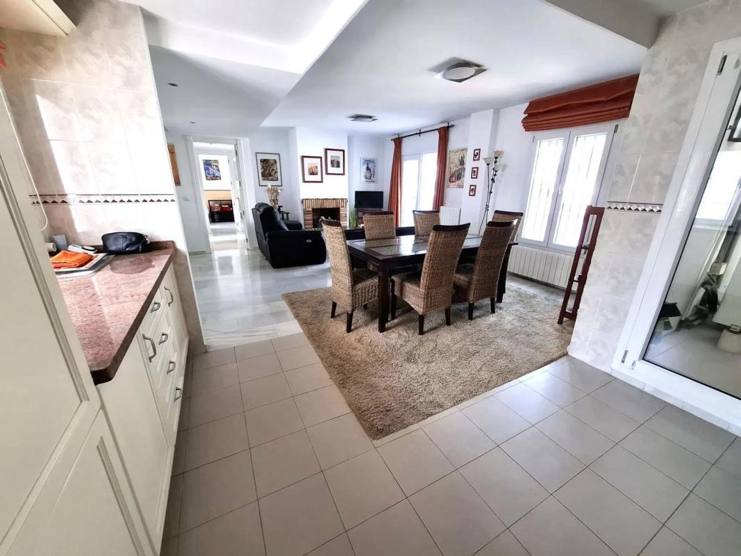 Venta de ático en Urbanización Los Naranjos de Marbella, Marbella photo 3