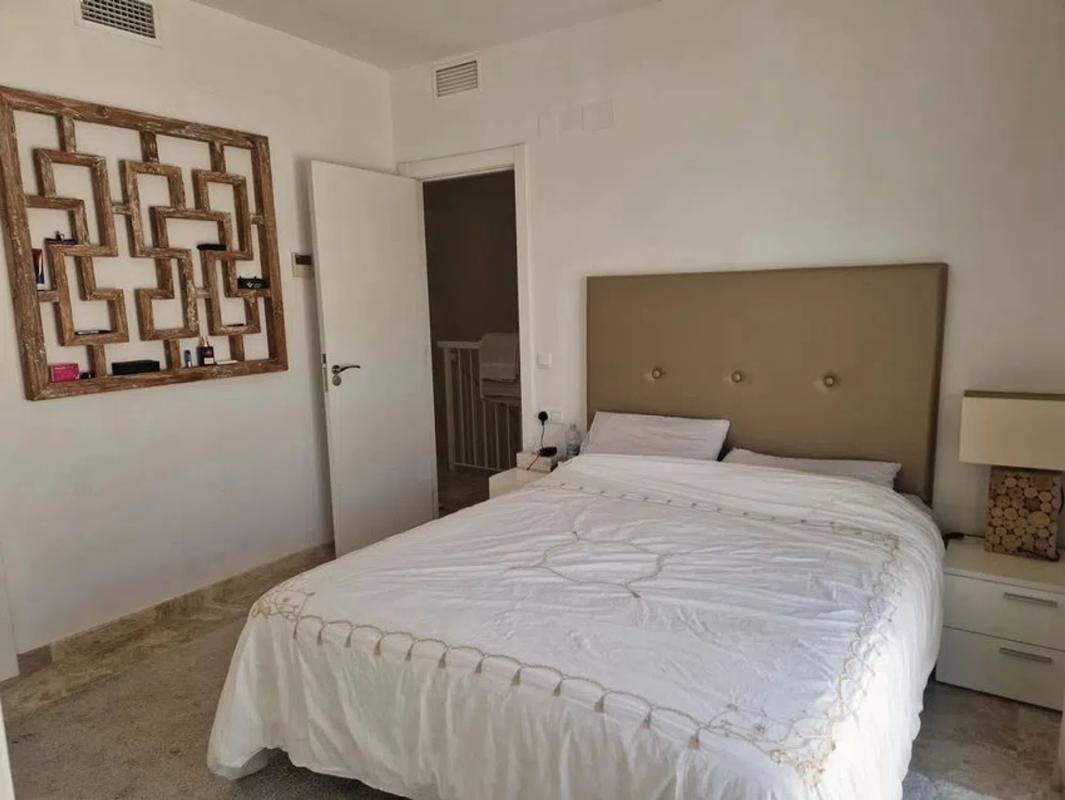 Venta de chalet adosado en  CL ALFARNATE-NARANJOS MARBEL, 29 , Marbella photo 4