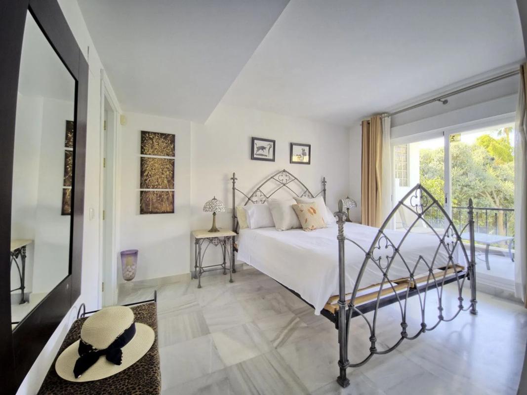 Sprzedaż szeregowego domku w Calle Almogía, 38 , Marbella photo 3