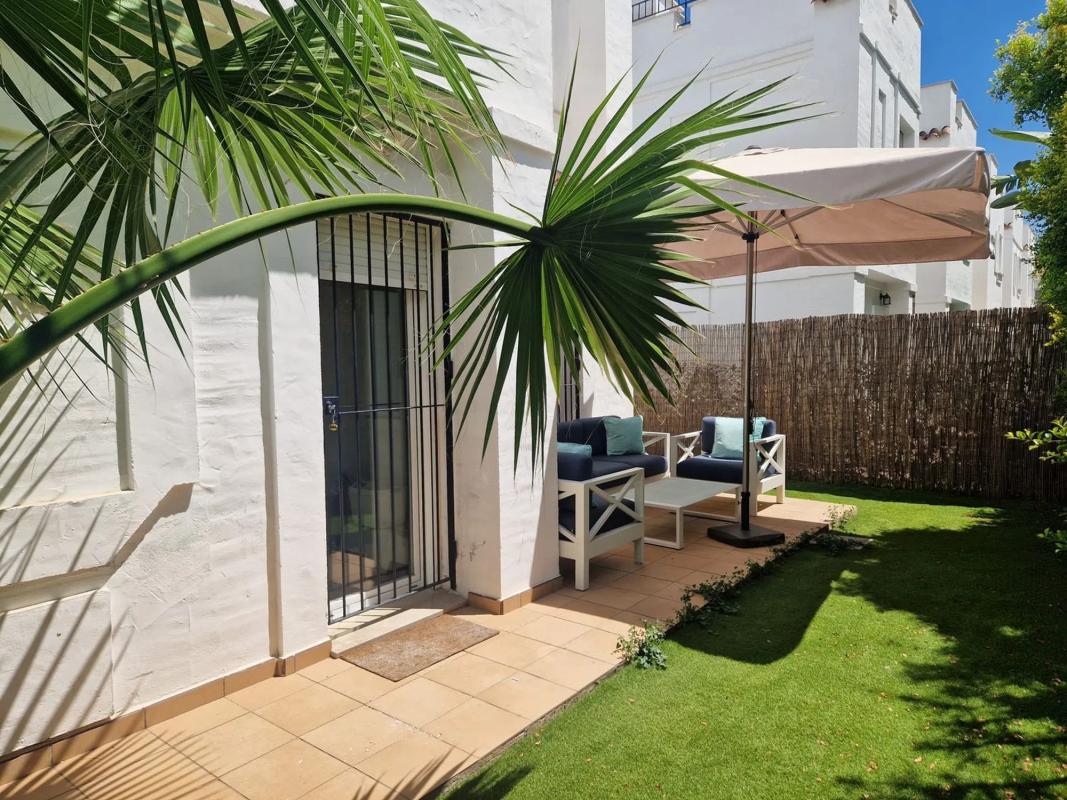 Sprzedaż szeregowego domku w Urbanización Los Naranjos de Marbella, 6 , Marbella photo 4