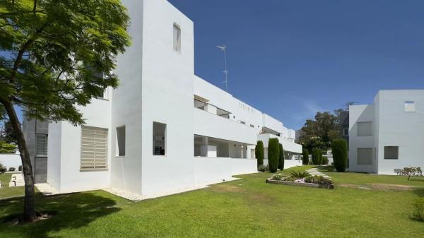 Sprzedaż mieszkania w CL ALCAUCIN-NARANJOS MARBELL, Marbella
 photo 1