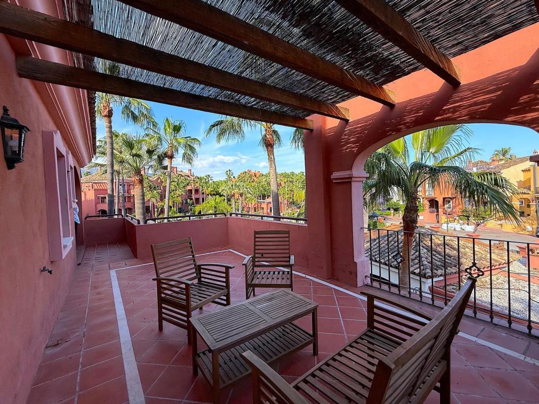Venta de duplex en Urbanización la Alzambra, Marbella photo 4
