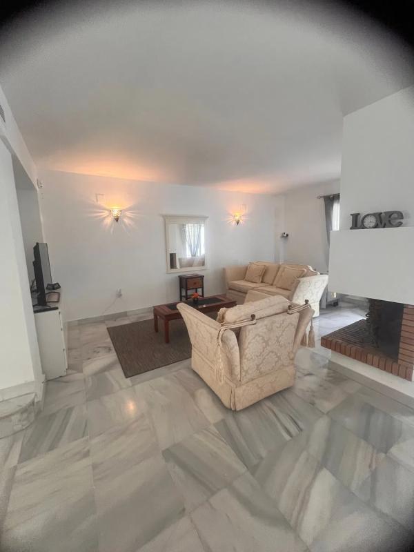 Venta de chalet adosado en  Avenida Príncipe Salman , Marbella photo 5