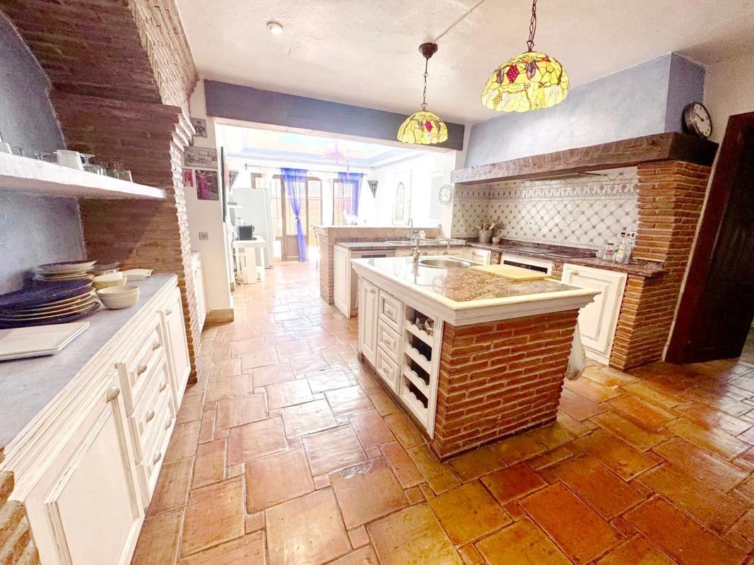 Venta de chalet independiente en Arrabal Judía, 9, Marbella
photo 1