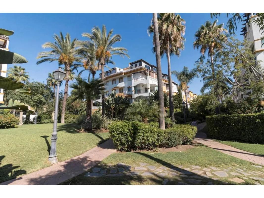 Sprzedaż mieszkania w Avenida Príncipe Salman, Marbella
photo 2