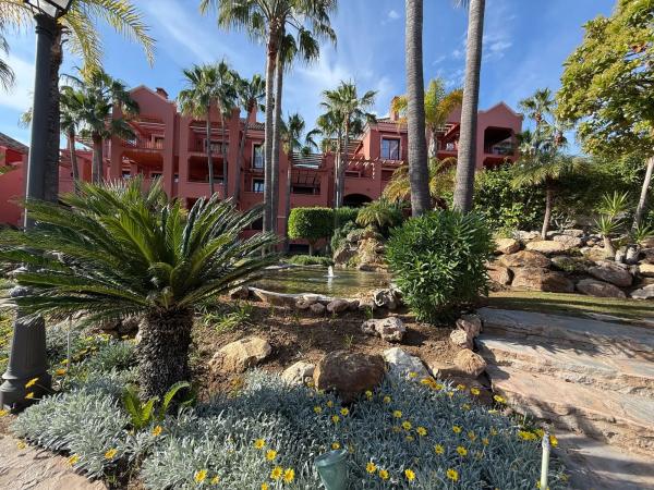 Duplex na sprzedaż w Alzambra vasari s/n, Marbella photo 2