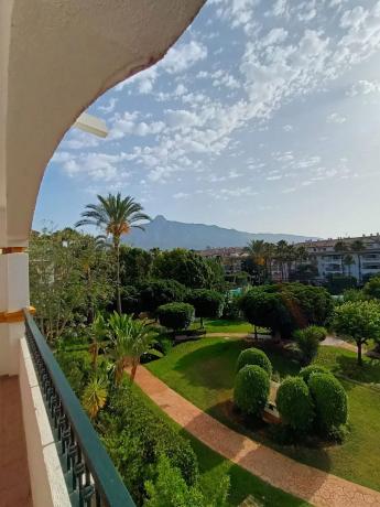 Sprzedaż mieszkania w Barrio La Dama de Noche-La Alzambra, Marbella
 photo 4