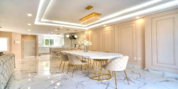 Chalet adosado en venta en  Barrio La Dama de Noche-La Alzambra , Marbella photo 1