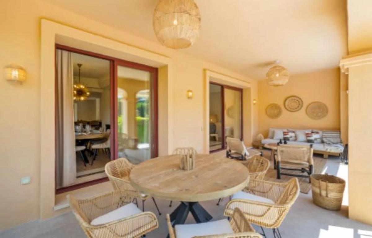 Sprzedaż niezależnego domku jednorodzinnego w Urbanización la Alzambra s/n, Marbella photo 2
