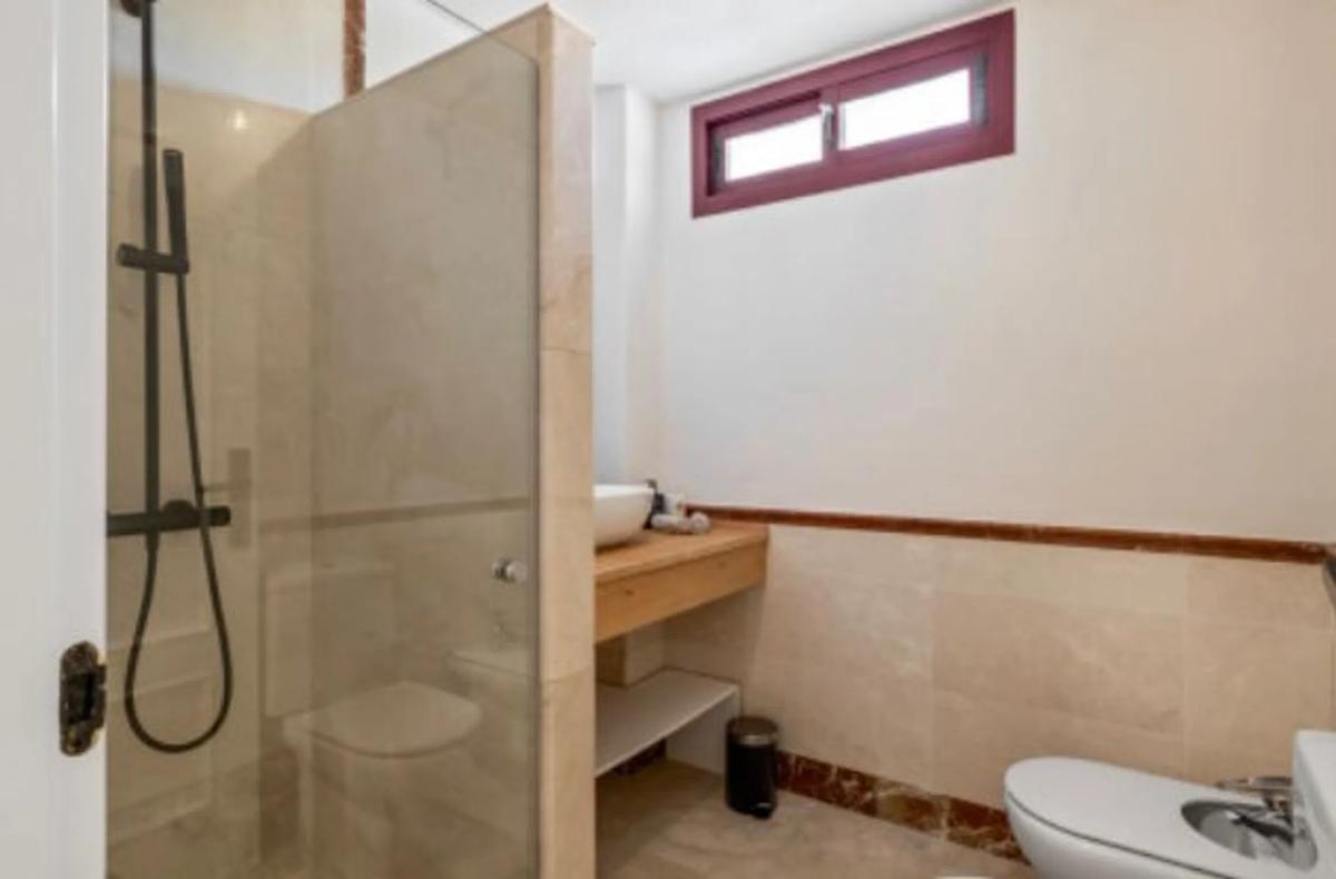 Sprzedaż niezależnego domku jednorodzinnego w Urbanización la Alzambra s/n, Marbella photo 5