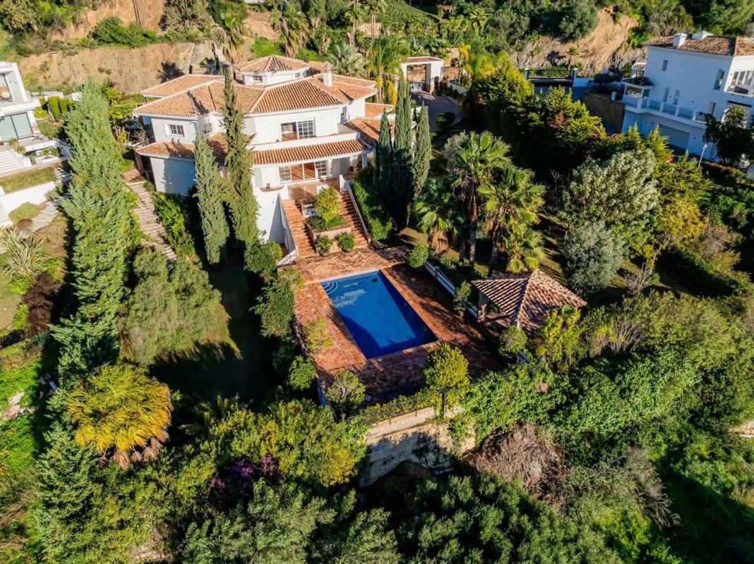 Venta de chalet independiente en Calle Teniente Riera, Marbella
photo 2