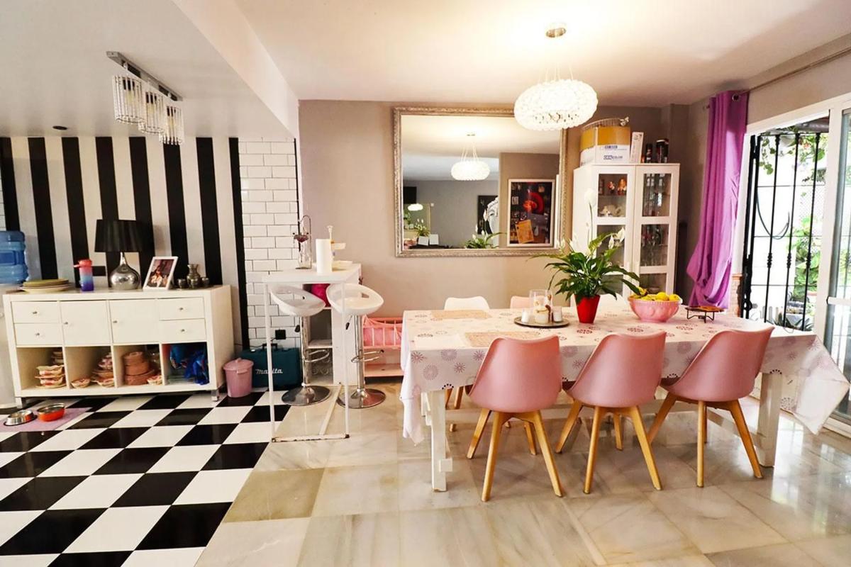 Venta de chalet adosado en  Urbanización Los Naranjos de Marbella , Marbella photo 2