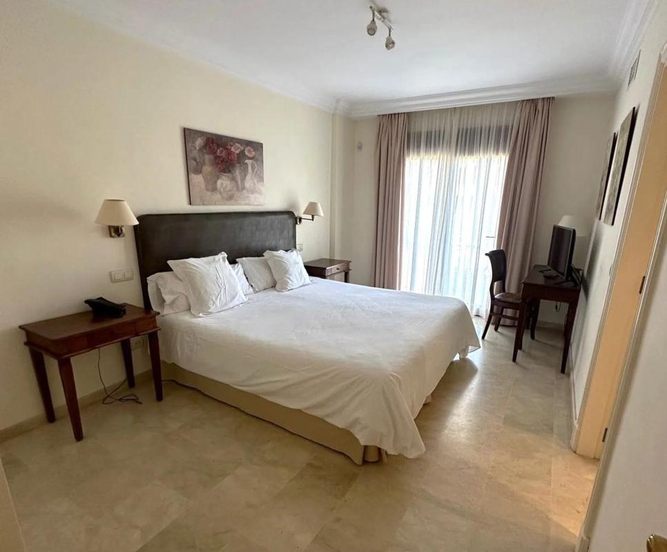 Venta de piso en Camino del Ángel, Marbella
 photo 3