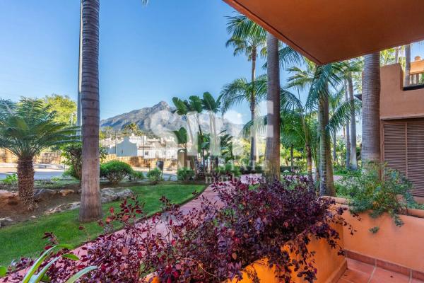 Sprzedaż mieszkania w Avenida Príncipe Salman, 3, Marbella
 photo 4