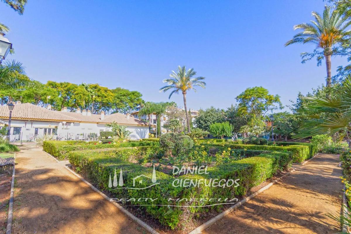 Sprzedaż mieszkania w Avenida Príncipe Salman, Marbella
photo 5