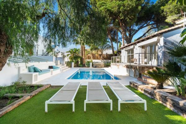 Chalet wolnostojący na sprzedaż w  Calle Luís de Góngora, 4, Marbella photo 2