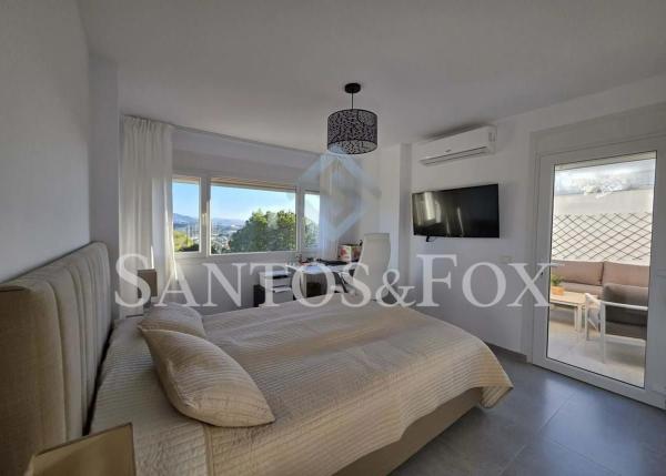 Piso en venta en Barrio Las Brisas, Marbella
thumbnail 2