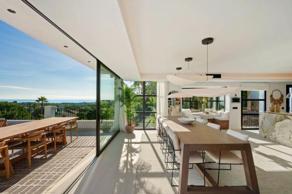 Chalet wolnostojący na sprzedaż w  Avenida Calderón de la Barca, 10, Marbella photo 1