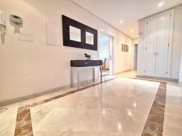 Ático en venta en  Calle Alcala, 15, Marbella photo 3