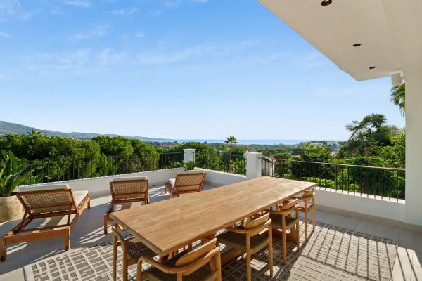 Chalet wolnostojący na sprzedaż w  Avenida Calderón de la Barca, 10, Marbella photo 4