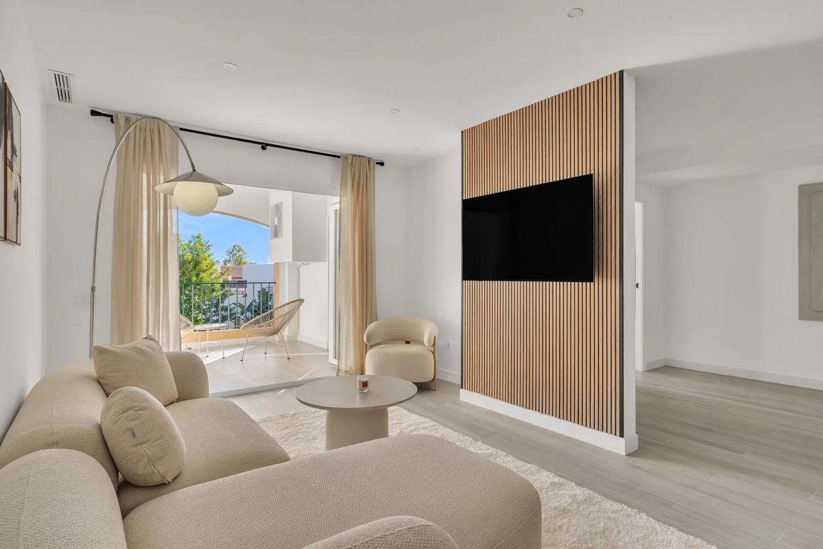Venta de piso en Calle Real, 1 Block, Marbella
photo 1