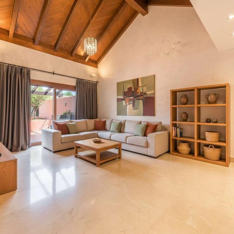 Venta de piso en Barrio Las Brisas, Marbella
photo 1