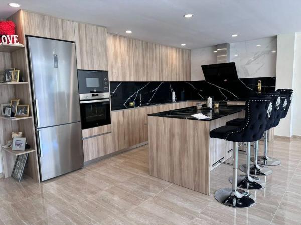 Chalet wolnostojący na sprzedaż w  Calle Cartuja 17-D, Marbella photo 3