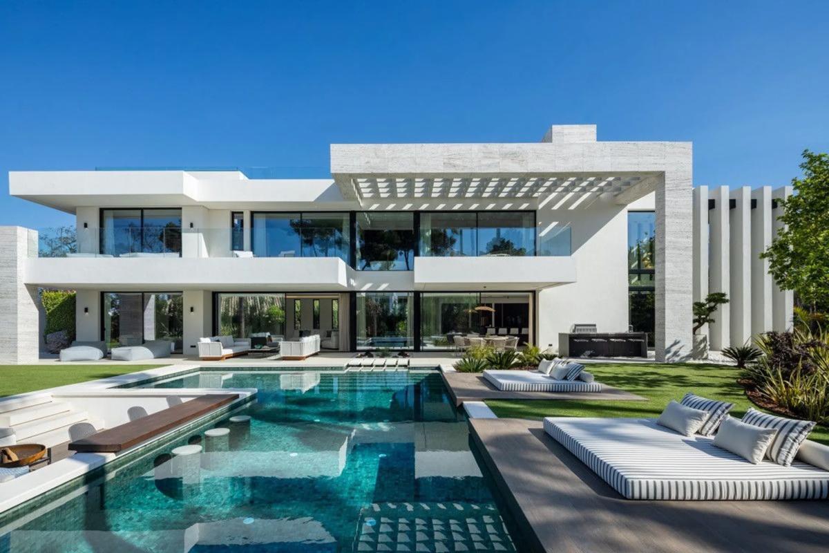 Venta de chalet independiente en Avenida del Prado, Marbella
photo 1