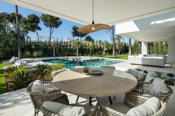 Chalet wolnostojący na sprzedaż w  Avenida del Prado, Marbella photo 3
