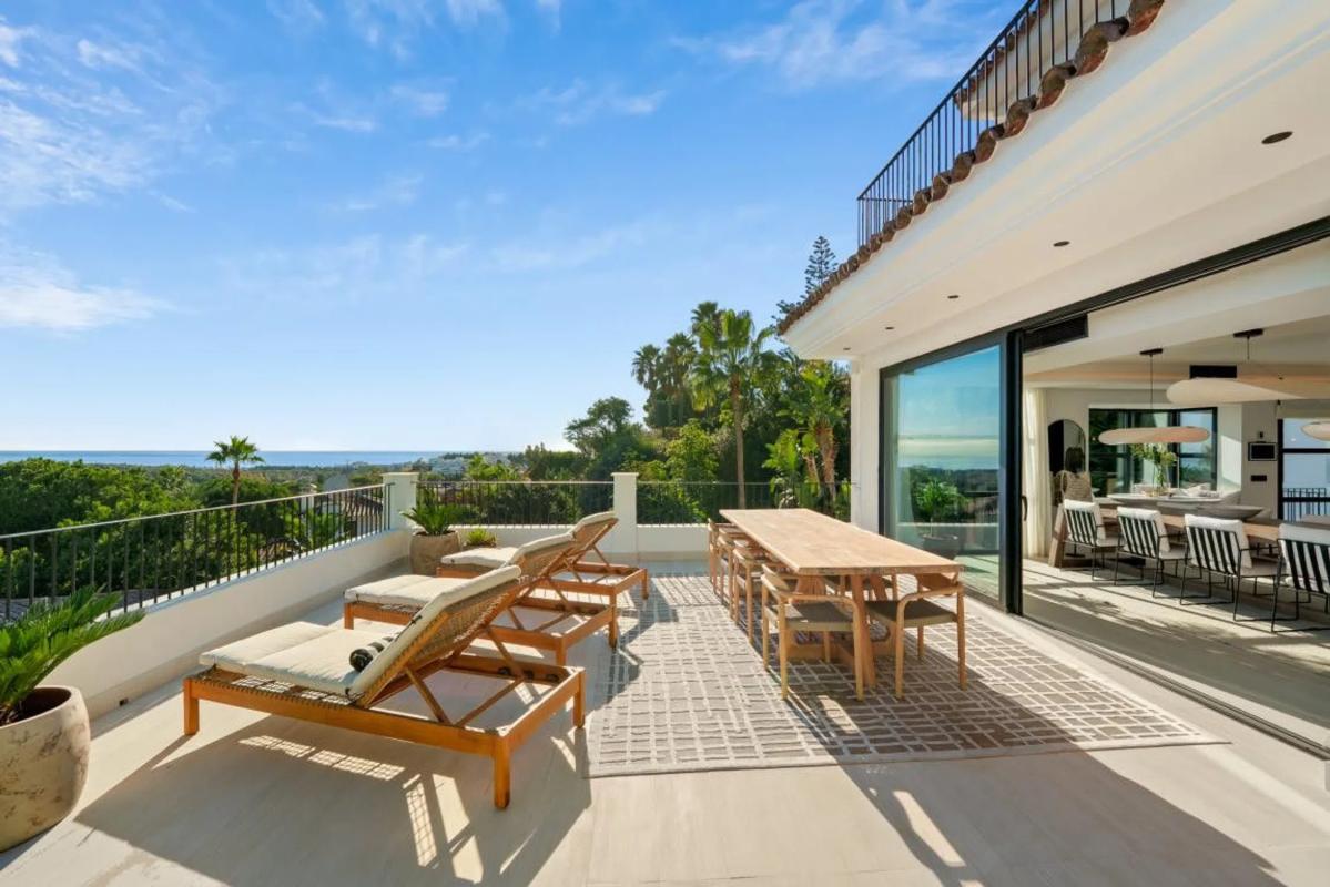 Sprzedaż niezależnego domku jednorodzinnego w Avenida Calderón de la Barca, Marbella photo 1