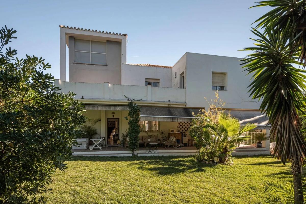 Venta de chalet independiente en Barrio Las Brisas, Marbella
photo 1
