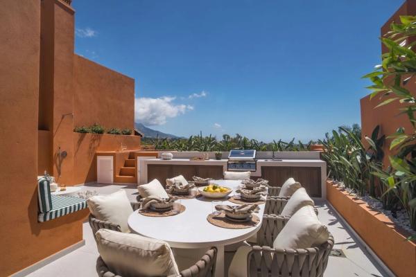 Duplex en venta en Alminar s/n, Marbella photo 1