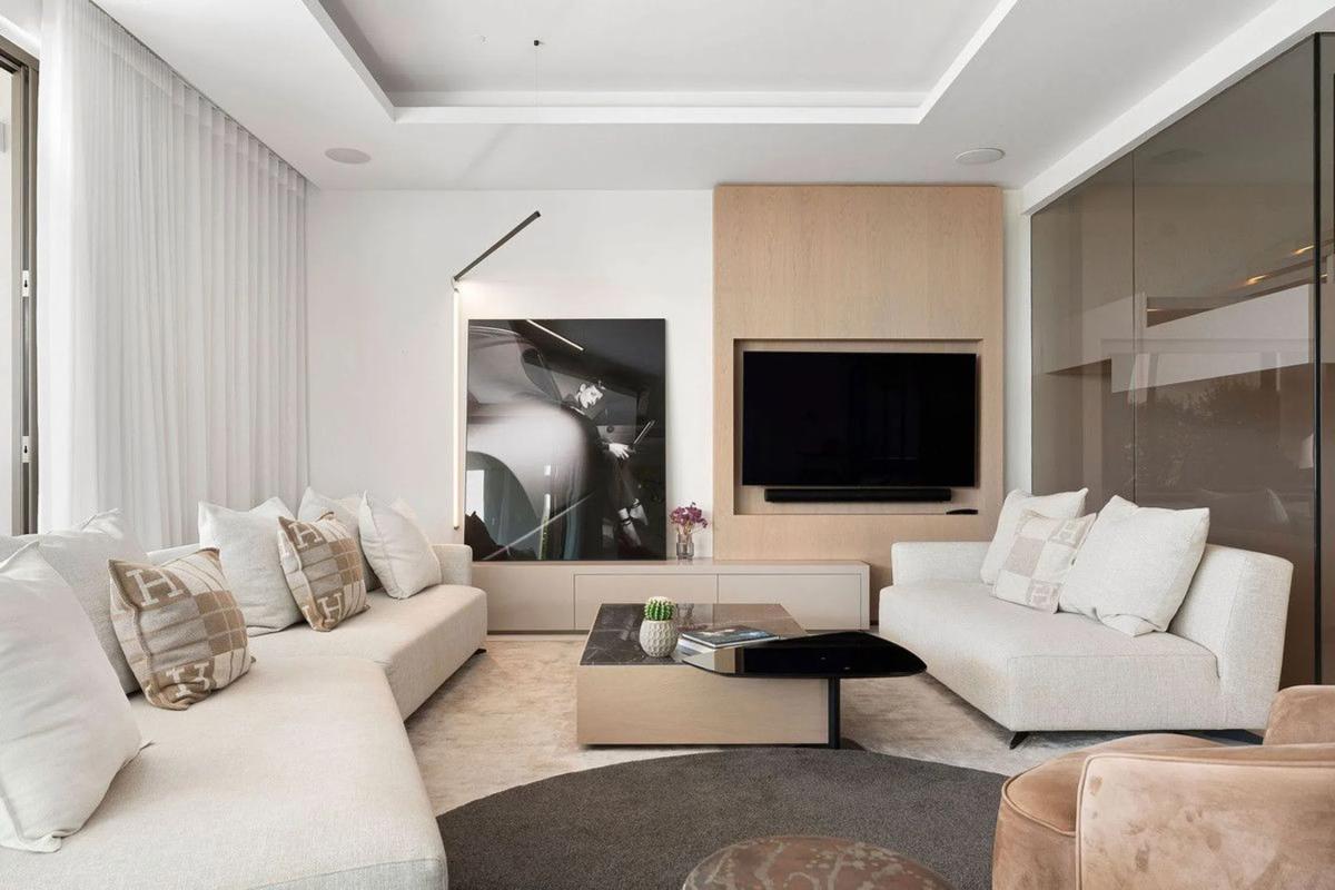 Sale of independent chalet in Calle Real, Marbella
 photo 4