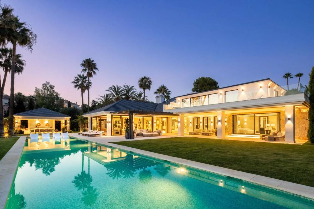 Venta de chalet independiente en Urbanizacion N Andalucia 25D, Marbella
photo 1