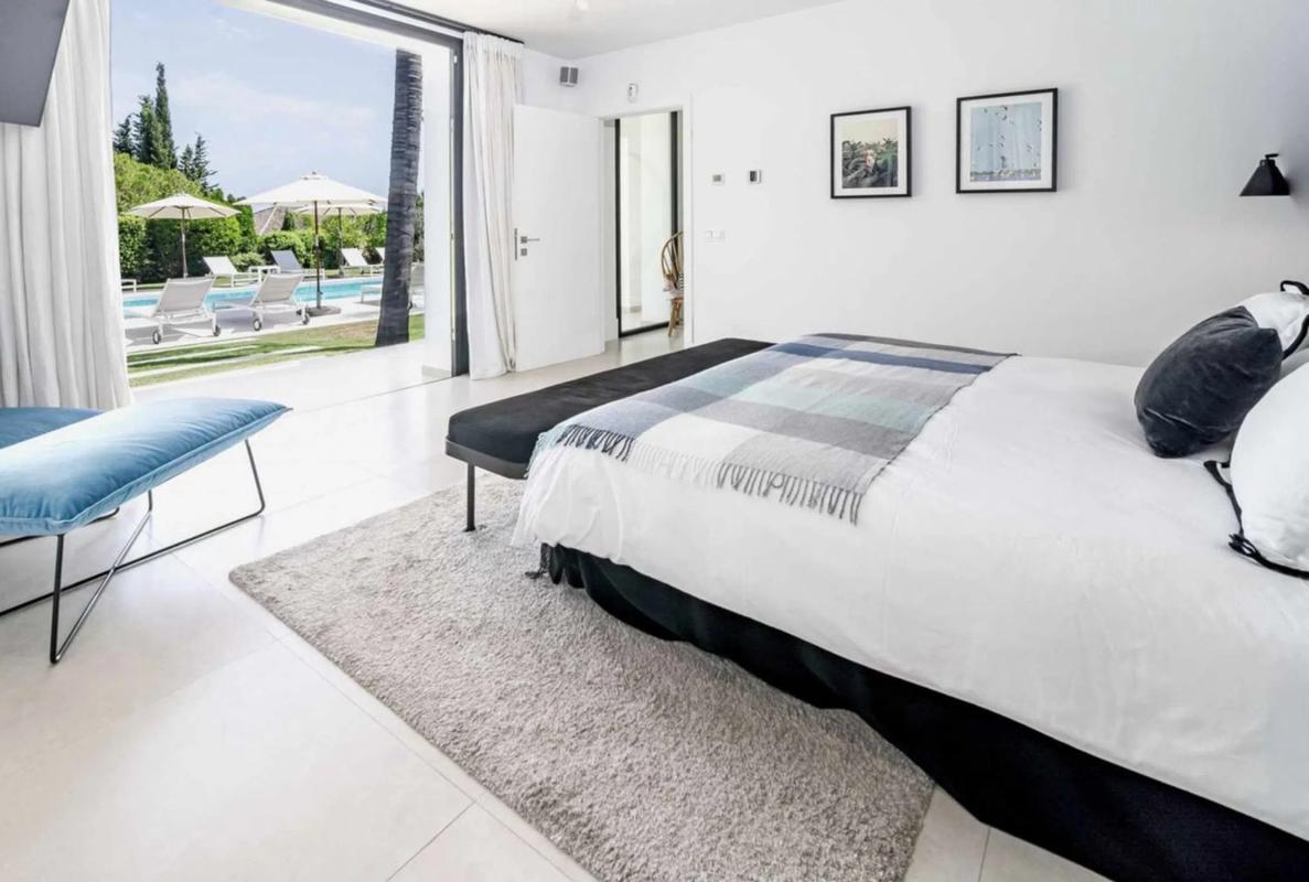 Venta de chalet independiente en Avenida Generalife, Marbella
photo 3