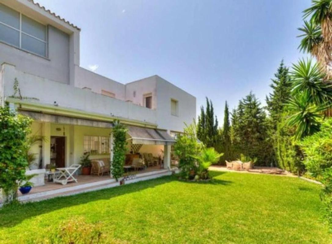 Sale of independent chalet in Calle Arcadia, Marbella
photo 4