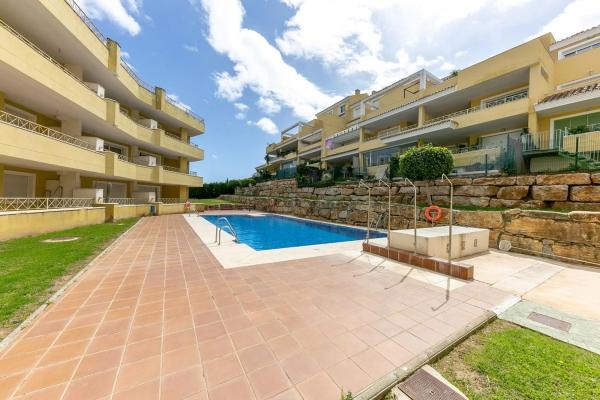 Mieszkanie na sprzedaż w  Avenida Calderón de la Barca, 75, Marbella photo 1