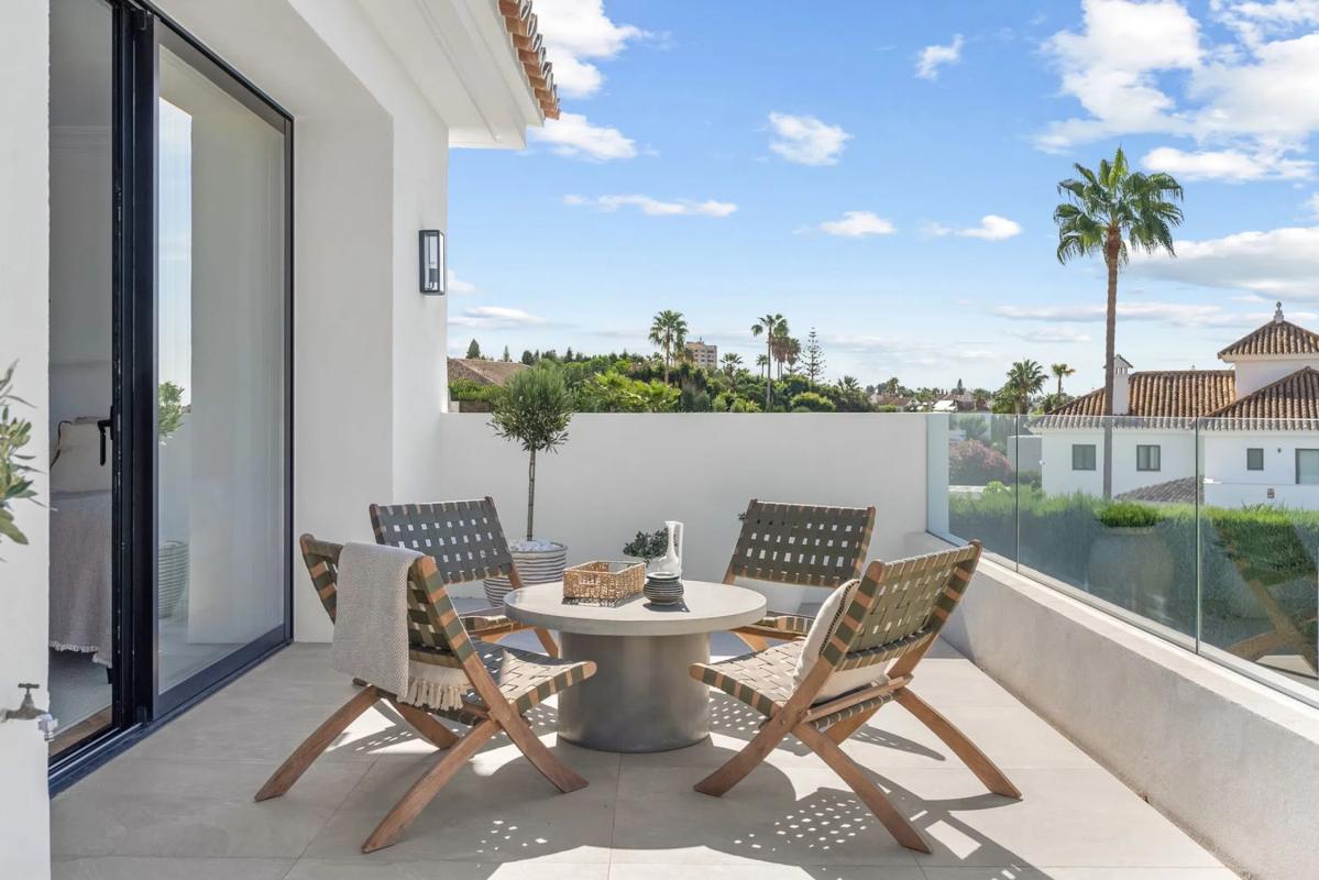 Sprzedaż niezależnego domku jednorodzinnego w Calle Milan 28-D s/n, Marbella photo 4