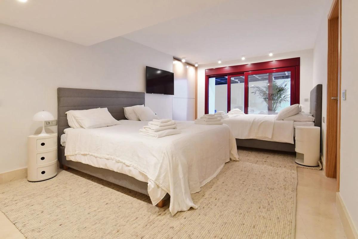 Venta de chalet independiente en Barrio Las Brisas, Marbella
 photo 4
